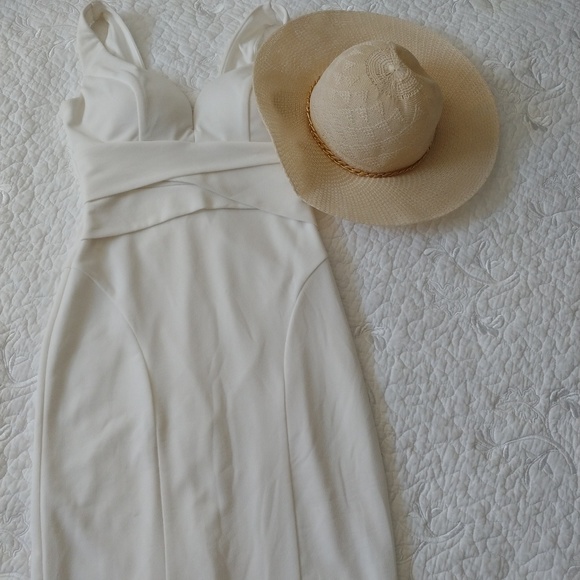 Dress - Picture 1 of 2